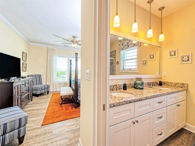 Marathon Vacation Home Sleeps Eight Guests